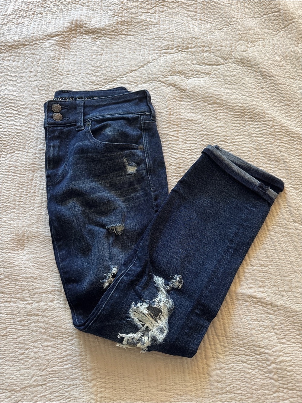 American Eagle Artist Crop Super Stretch Dark Wash Distressed Jeans